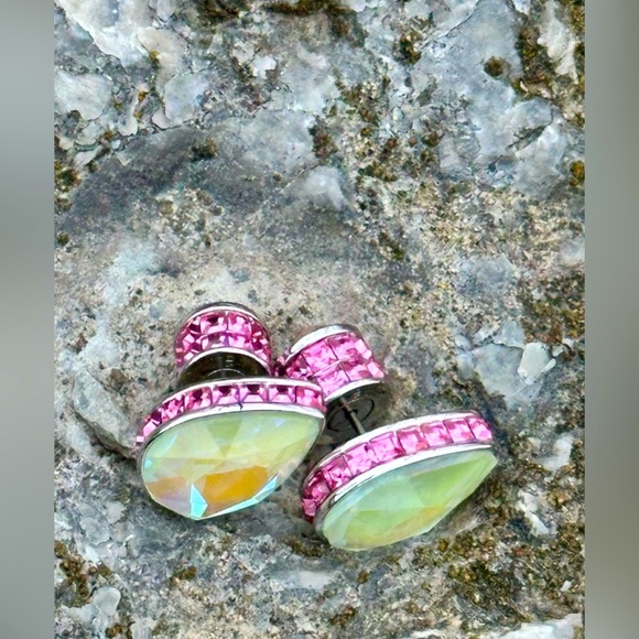 NEW Swarovski Hot Pink Pave & Lucite Stud Teardrop Stud Earrings - Picture 2 of 8